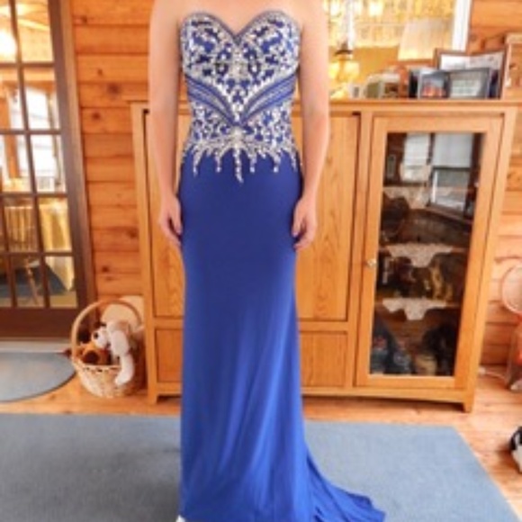 Juliet Prom Dress - Picture 6 of 8